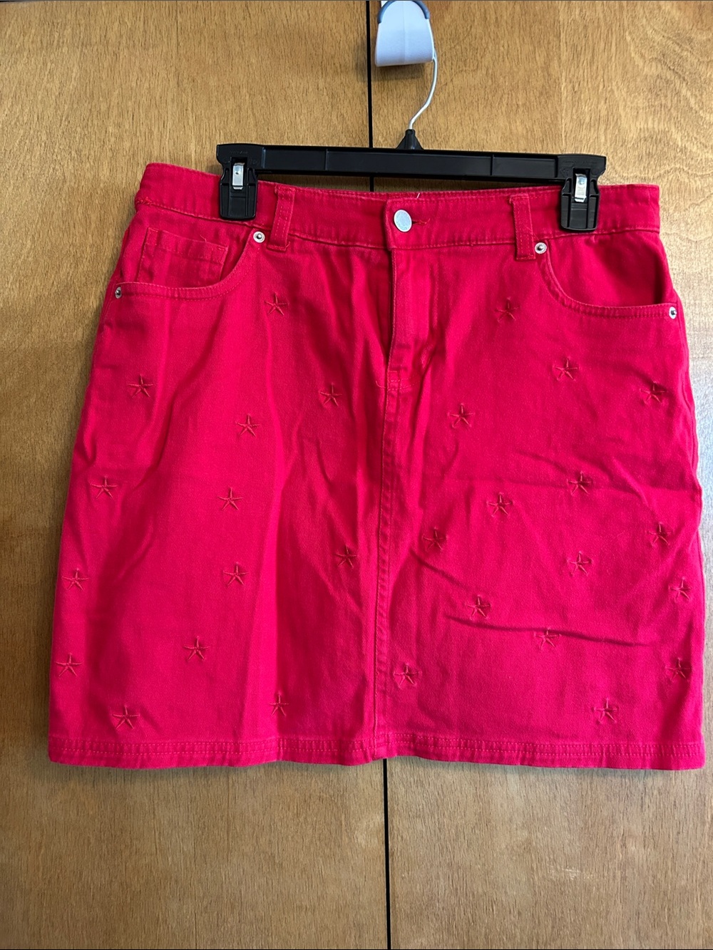 Westport Women’s Red Embroidered Star Print Skort